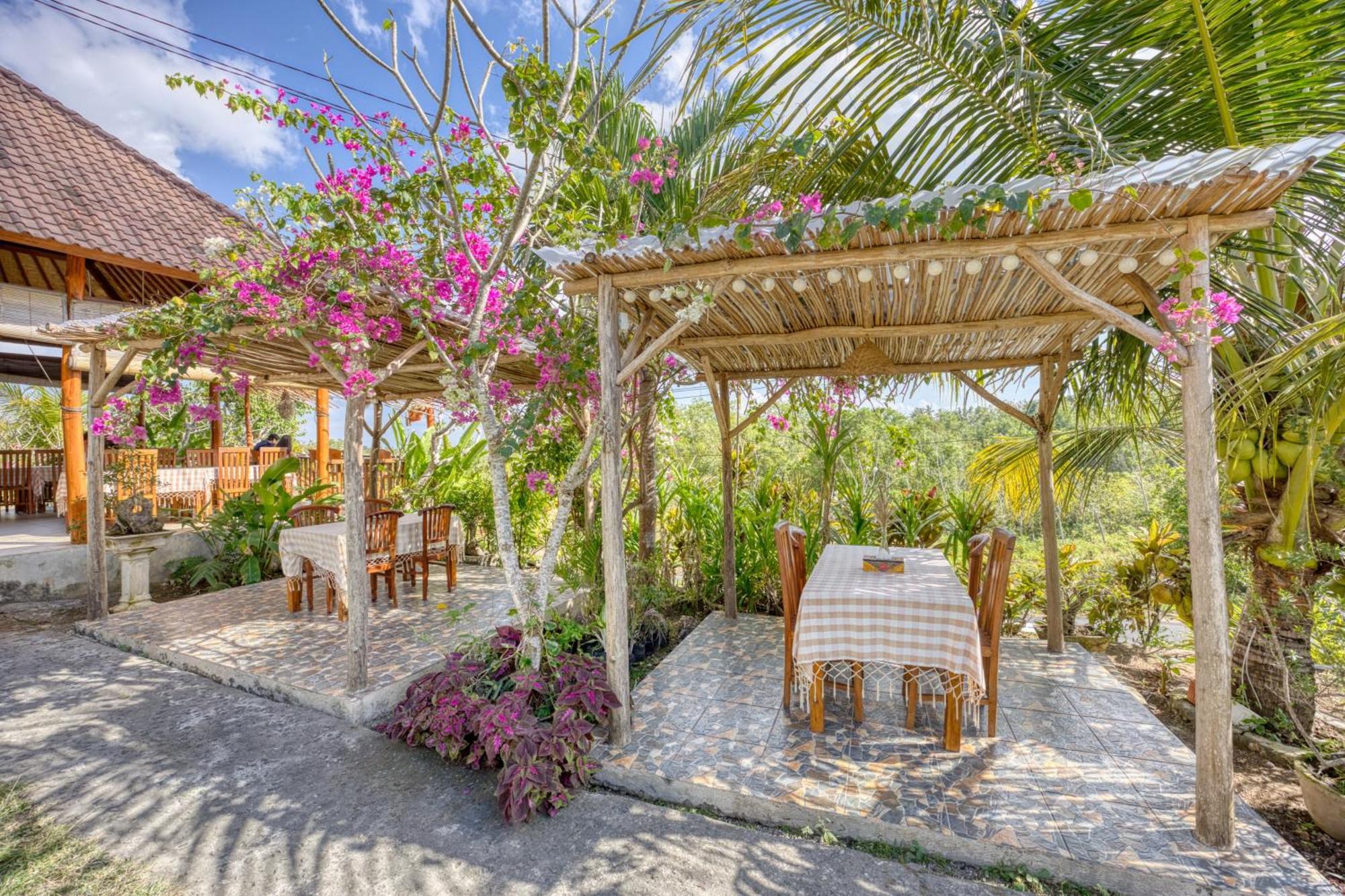 Bagia Bungalows Batumadeg Екстер'єр фото